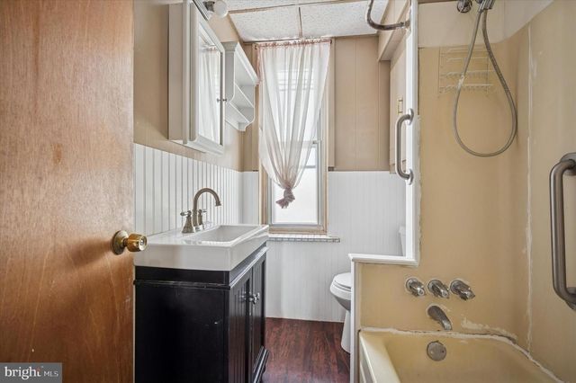 7146 EDMUND ST, Philadelphia, PA 19135