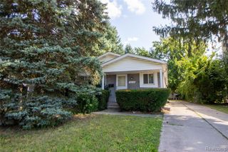 29148 Fairfax Street, Southfield, MI 48076