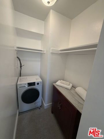 1328 Havenhurst Drive 202, West Hollywood, CA 90046