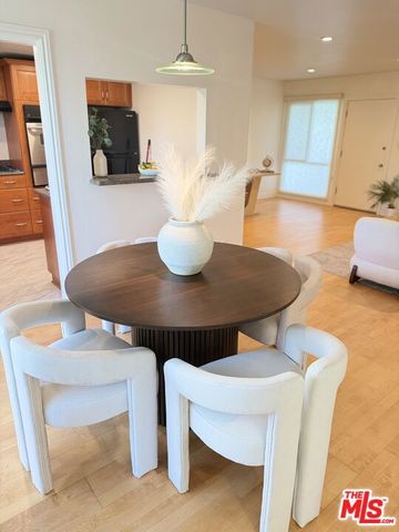 1328 Havenhurst Drive 202, West Hollywood, CA 90046