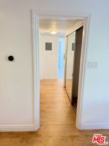 1328 Havenhurst Drive 202, West Hollywood, CA 90046