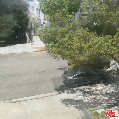 1328 Havenhurst Drive 202, West Hollywood, CA 90046