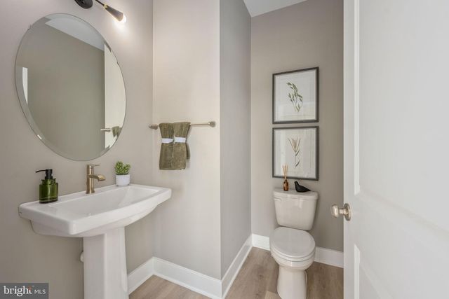 8903 CURIE ST, Manassas, VA 20109