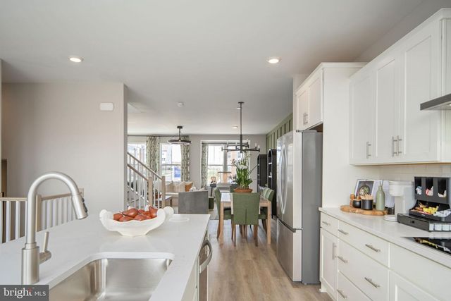 8903 CURIE ST, Manassas, VA 20109