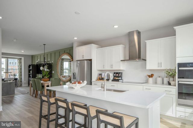 8903 CURIE ST, Manassas, VA 20109