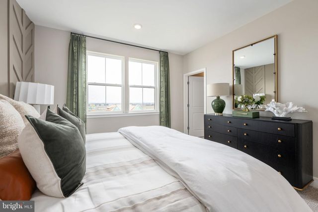 8903 CURIE ST, Manassas, VA 20109