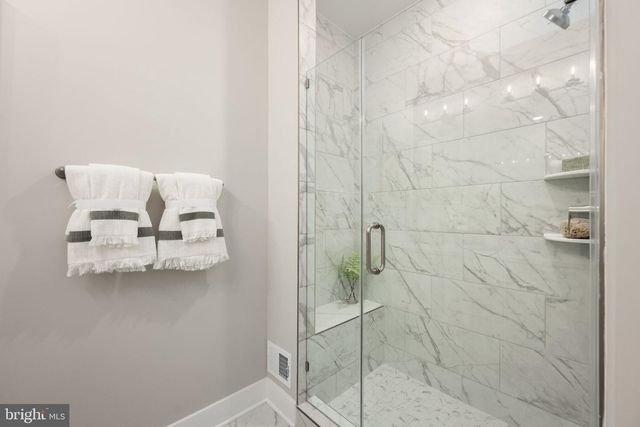 8903 CURIE ST, Manassas, VA 20109