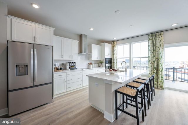 8903 CURIE ST, Manassas, VA 20109