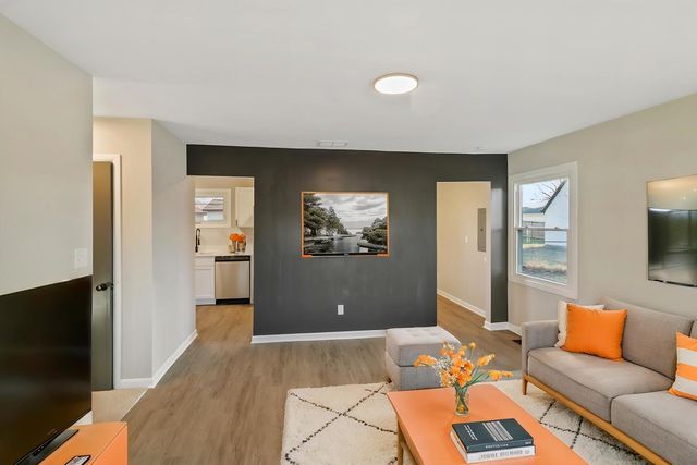 2302 Madonna Avenue, Joliet, IL 60436