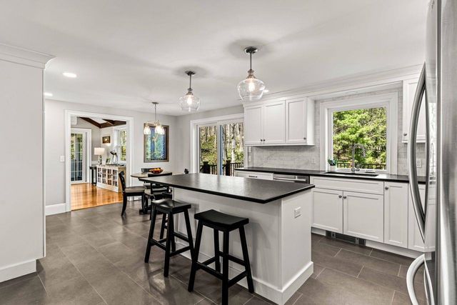 75 Birkdale Road, Bedford, NH 03110