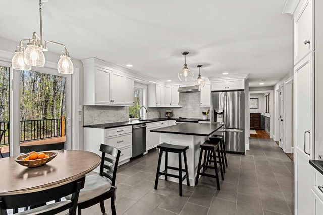 75 Birkdale Road, Bedford, NH 03110