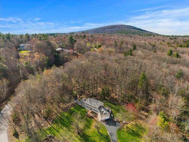75 Birkdale Road, Bedford, NH 03110