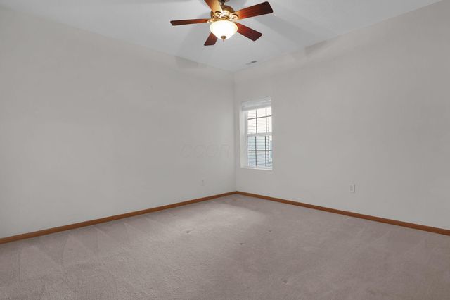 9073 Polaris Lakes Drive, Columbus, OH 43240