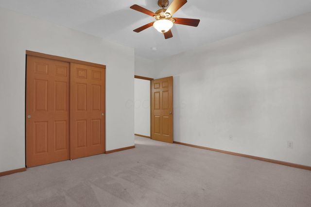 9073 Polaris Lakes Drive, Columbus, OH 43240