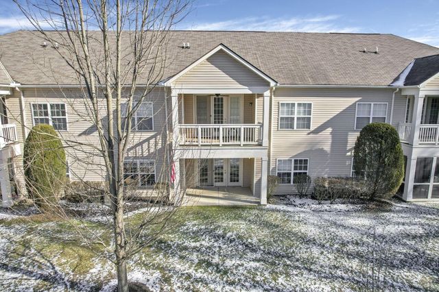 9073 Polaris Lakes Drive, Columbus, OH 43240