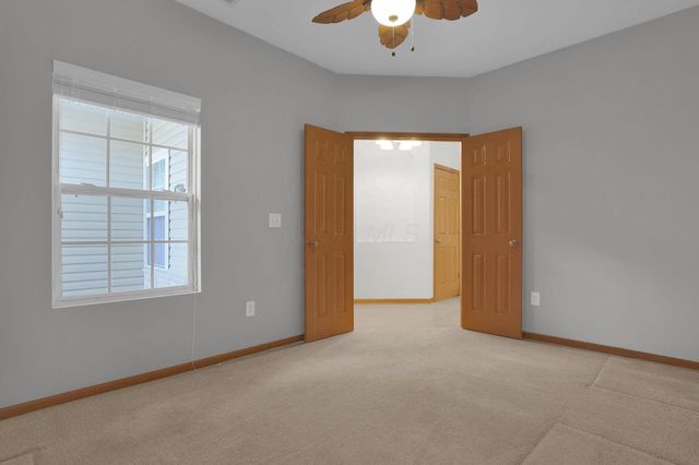 9073 Polaris Lakes Drive, Columbus, OH 43240