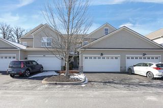 9073 Polaris Lakes Drive, Columbus, OH 43240