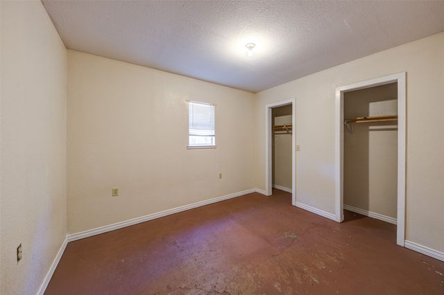 1408 N Business 287, Decatur, TX 76234