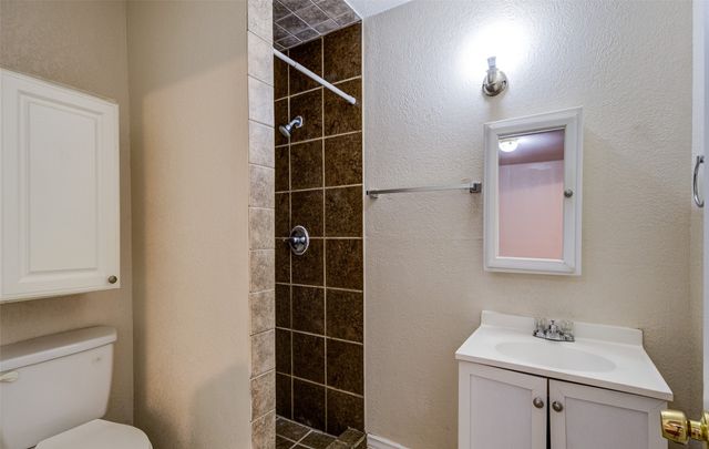 1408 N Business 287, Decatur, TX 76234