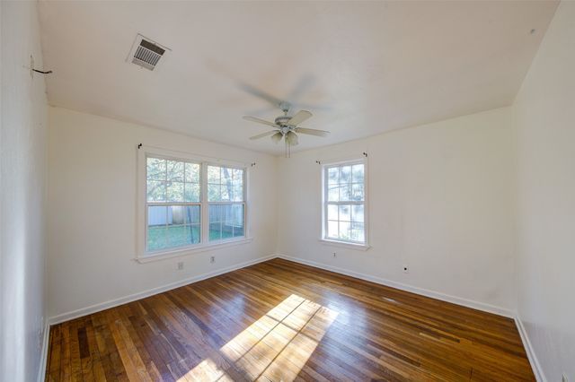 1408 N Business 287, Decatur, TX 76234