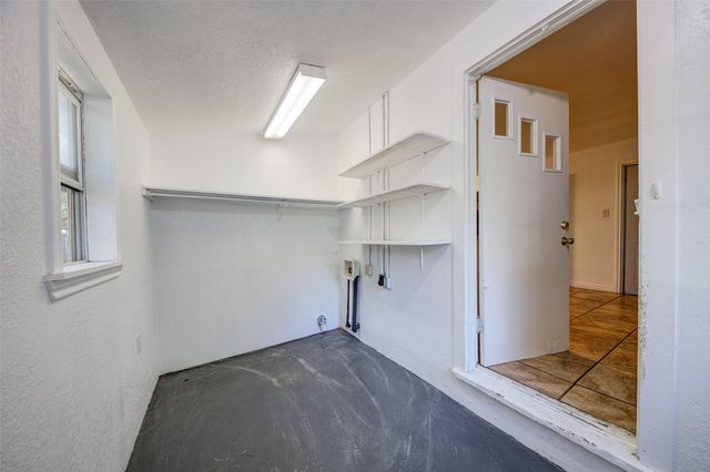 1408 N Business 287, Decatur, TX 76234