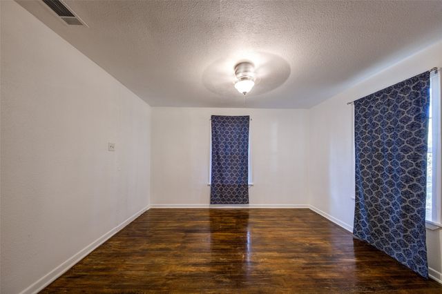 1408 N Business 287, Decatur, TX 76234