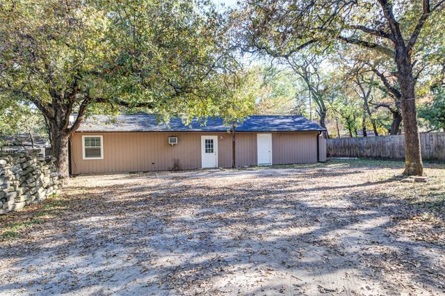 1408 N Business 287, Decatur, TX 76234