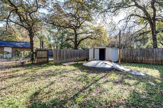 1408 N Business 287, Decatur, TX 76234