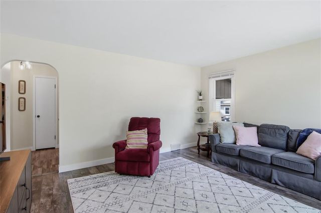 3133 Locust Lane, Eau Claire, WI 54703