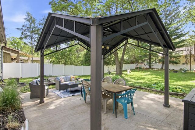 3133 Locust Lane, Eau Claire, WI 54703