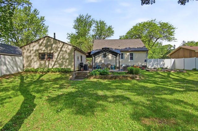 3133 Locust Lane, Eau Claire, WI 54703