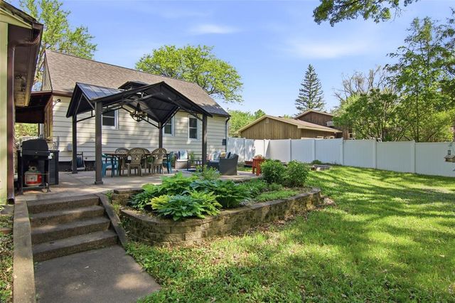 3133 Locust Lane, Eau Claire, WI 54703
