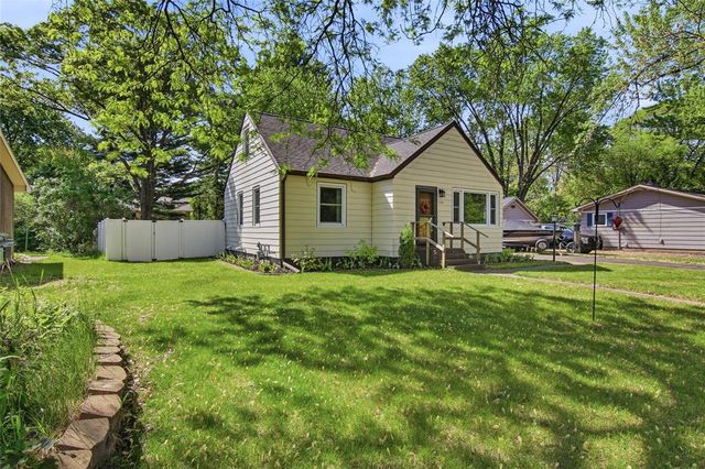 3133 Locust Lane, Eau Claire, WI 54703