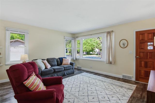 3133 Locust Lane, Eau Claire, WI 54703