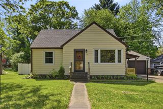 3133 Locust Lane, Eau Claire, WI 54703