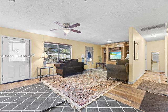 3108 Mura Dr, Fort Pierce, FL 34982
