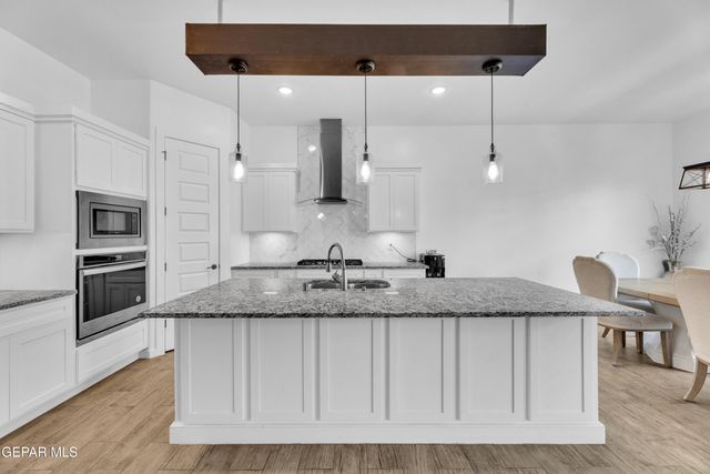 7423 SIDEWINDER BEND Drive, El Paso, TX 79911