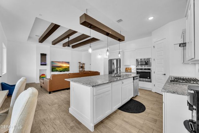 7423 SIDEWINDER BEND Drive, El Paso, TX 79911