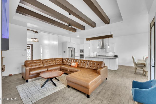 7423 SIDEWINDER BEND Drive, El Paso, TX 79911