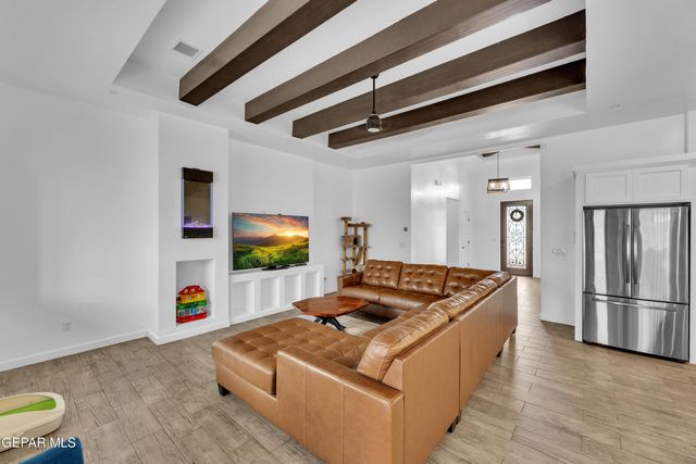 7423 SIDEWINDER BEND Drive, El Paso, TX 79911