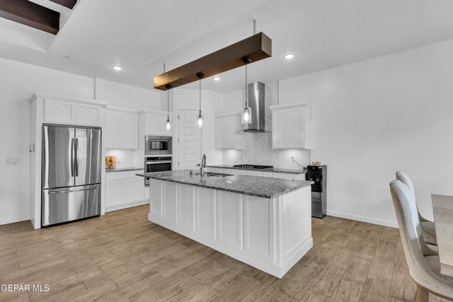 7423 SIDEWINDER BEND Drive, El Paso, TX 79911