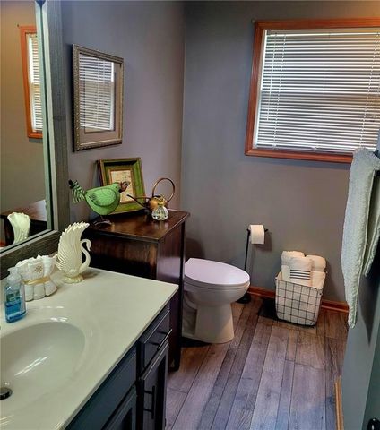 104 NE Eastwood Drive, Blue Springs, MO 64014