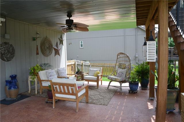 104 NE Eastwood Drive, Blue Springs, MO 64014