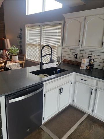 104 NE Eastwood Drive, Blue Springs, MO 64014