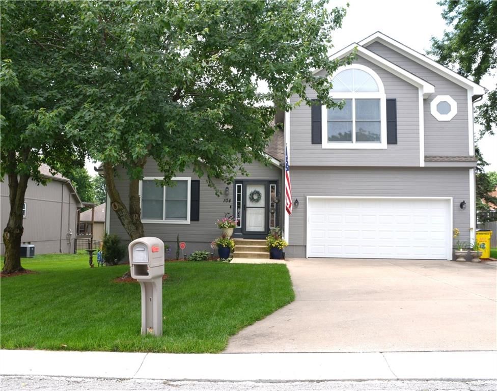 104 NE Eastwood Drive, Blue Springs, MO 64014