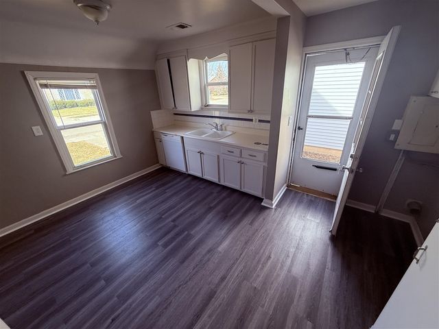 28908 Maple Street, Roseville, MI 48066