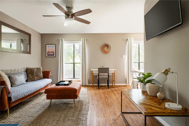 5215 Saint Georges GRN B, Austin, TX 78745