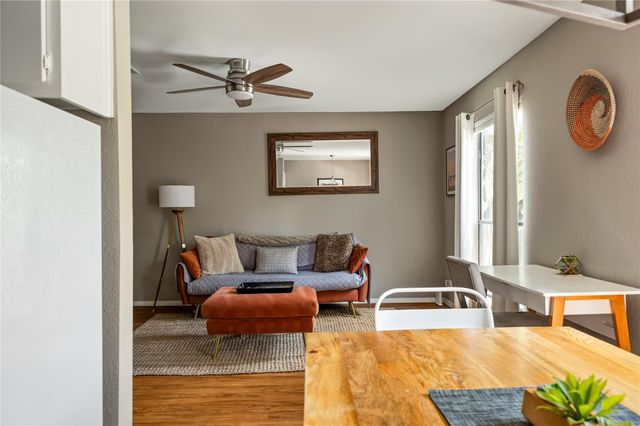 5215 Saint Georges GRN B, Austin, TX 78745