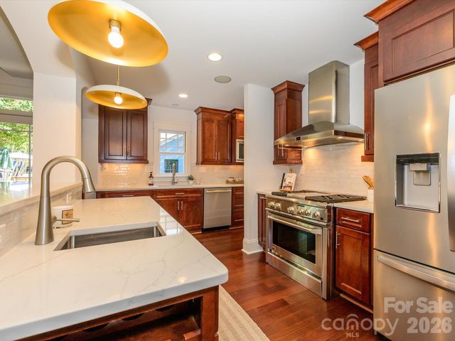 3016 Somerset Drive, Charlotte, NC 28209