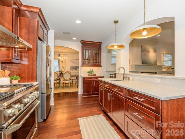 3016 Somerset Drive, Charlotte, NC 28209